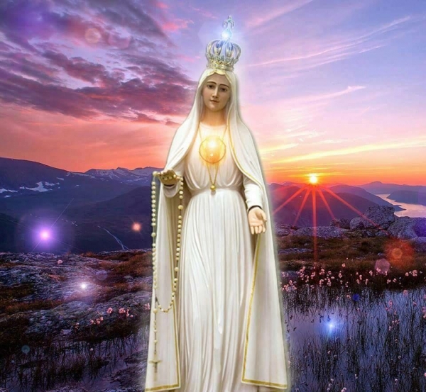 Marijo, majko, moli za nas!